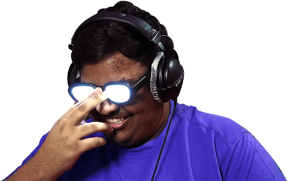 Image: Gamer BanderitaX with shining anime glasses pose